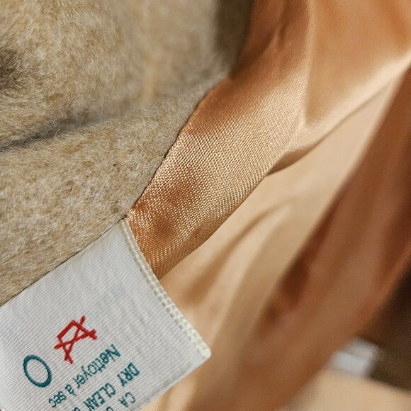 Ladies wool Jacket - Picture 4 of 9